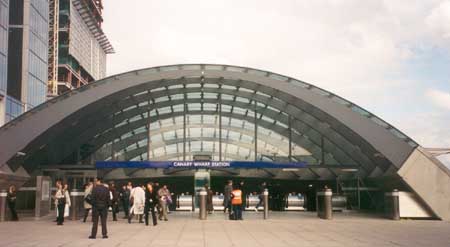 canarywharf_entrance_jubilee