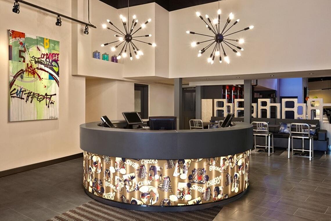 Aloft front desk