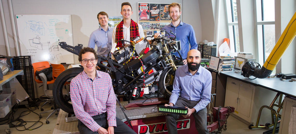 Left to right: David Atkins-Apeldoorn, Daniel Sieben, Roger Hull, Tanner Ober, and Rajiv Parmar. Oberon Technologies, a venture of five current and former UCalgary students, is working to provide a smart solution to one aspect of electric vehicle maintenance: the battery. The two founding members of Oberon Technologies, Tanner Ober and Roger Hull met through Team Zeus (Zero Emissions UCalgary Superbike), a UCalgary club that is focused on electric motorsports. The club typically attracts engineering student