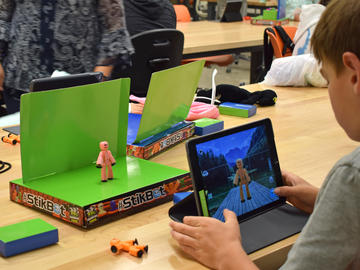 Using Stikbot animation sets, day campers learned about animation by making stop motion videos with Cybermentor, a STEM mentoring program, during their day at the Schulich School of Engineering.