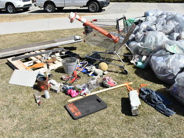 Students, faculty, staff and community members collected 294.8 kilograms of trash in the yearly effort to help to keep the UCalgary campus green and clean