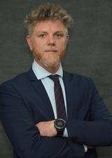 portrait of Fabian Neuhaus