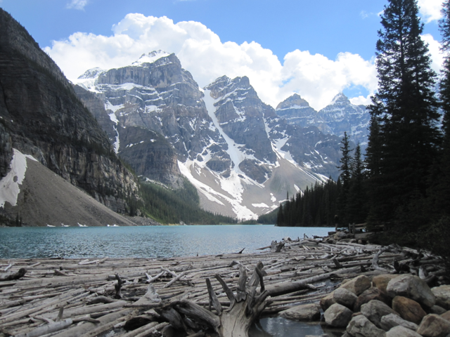 View of Lake Moraine near Banff - 2 hrs from Calgary View of Lake Moraine near Banff - 2 hrs from Calgary