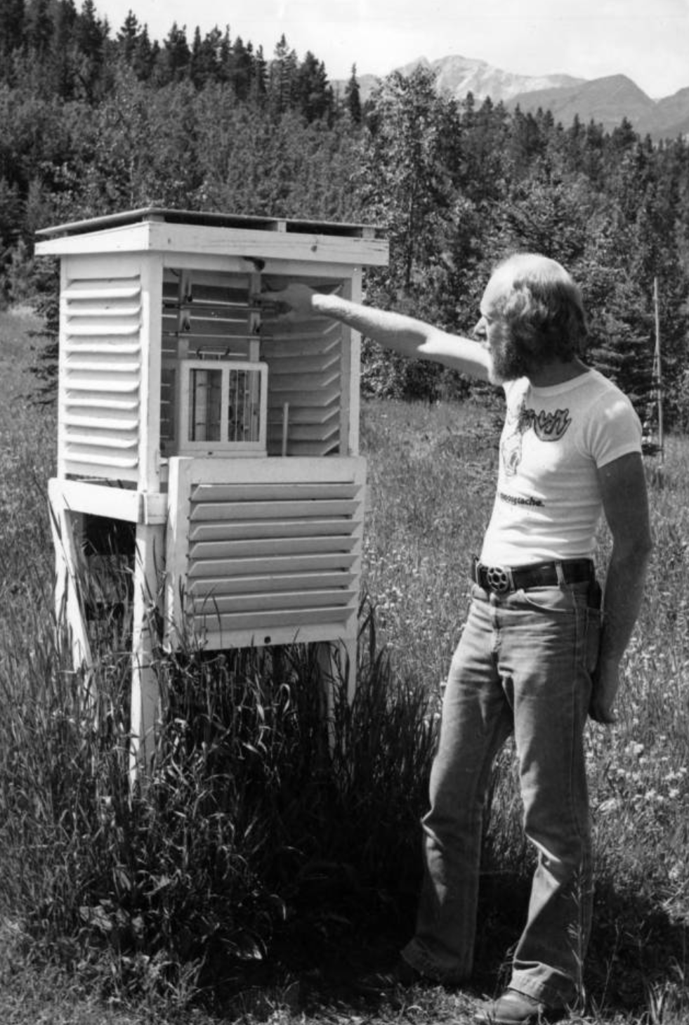 Image of a weather station at the Environmental Sciences Centre at Kananaskis. Image of a weather station at the Environmental Sciences Centre at Kananaskis.