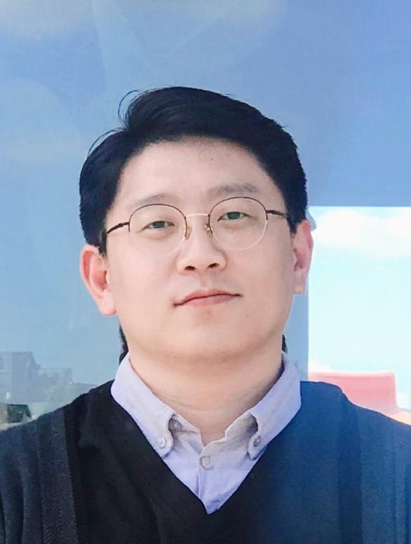 Dr. Woong Ki Jang