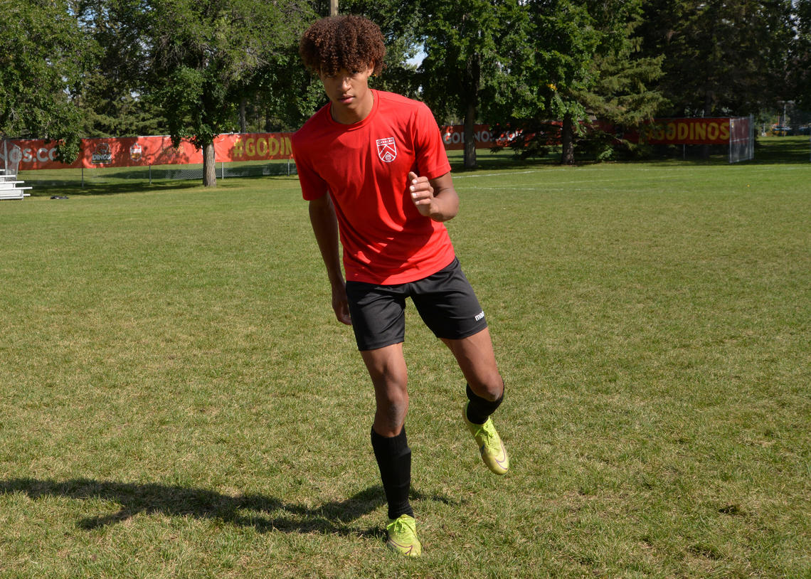 Soccer athlete performing multidirectional hops